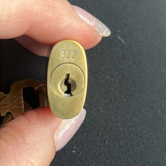 LOUIS VUITTON LV Lock and 2 Keys gold tone brass set #322 - Picture 4 of 6